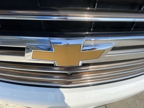 Certified 2023 Chevrolet Tahoe High Country w/ Premium Package 2 AWD/4WD image 32