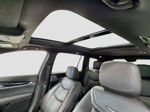 Used 2024 Cadillac XT6 Premium Luxury w/ Technology Package AWD/4WD image 24