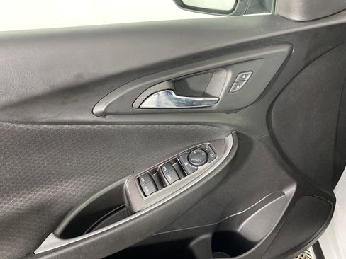 Used 2024 Chevrolet Malibu LT image 15