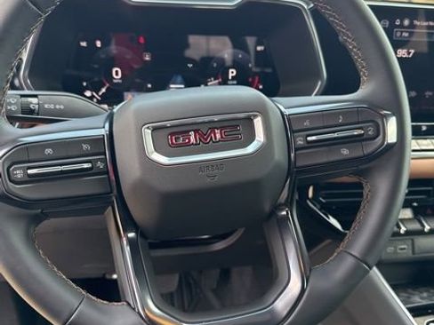 Used 2026 GMC Canyon AT4 image 14