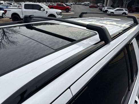 Used 2022 Chevrolet Suburban RST w/ Luxury Package image 30