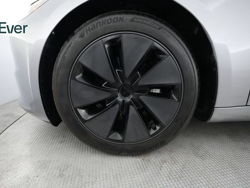 Used 2025 Tesla Model 3 Long Range AWD/4WD image 19