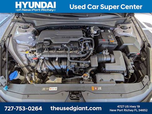 Used 2023 Hyundai Elantra SEL w/ Preferred Accessory Package image 12