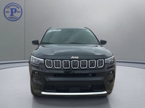 Used 2025 Jeep Compass Limited w/ Elite Group AWD/4WD image 2