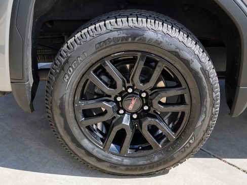 Used 2021 GMC Sierra 1500 Elevation AWD/4WD image 11