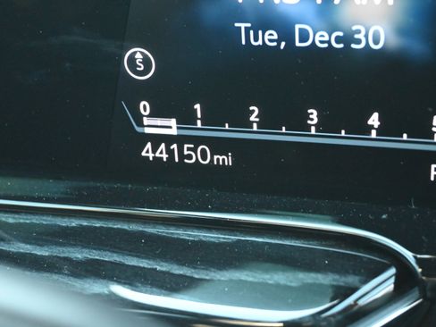 Used 2021 Cadillac Escalade Sport image 16