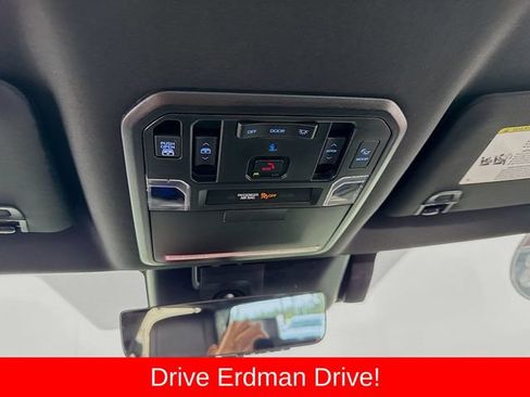 Used 2023 Toyota Tundra Platinum AWD/4WD image 18