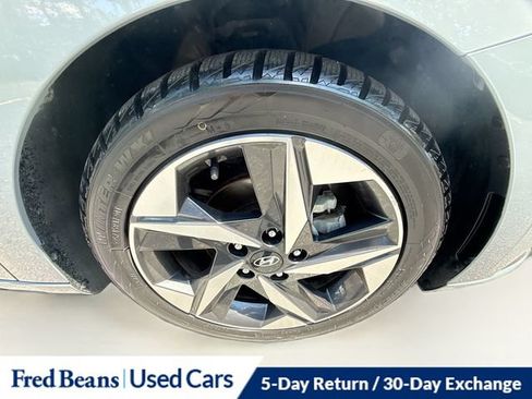 Used 2021 Hyundai Elantra SEL w/ Convenience + Premium Package FWD image 39