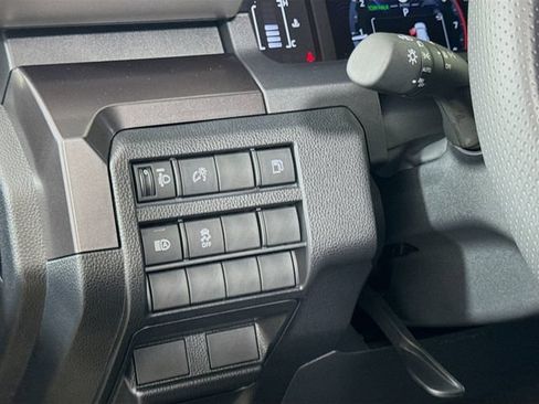 Used 2025 Toyota 4Runner SR5 AWD/4WD image 19