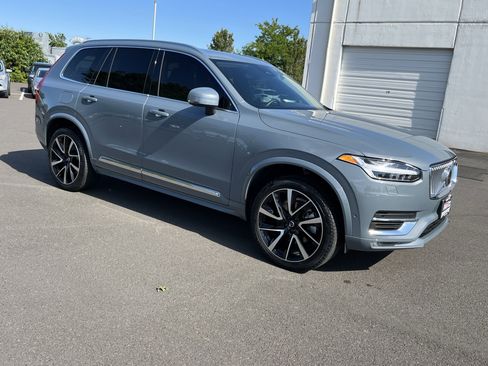 Used 2023 Volvo XC90 B6 Plus w/ Protection Package Premier AWD/4WD image 7