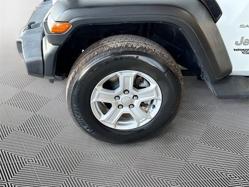 Used 2021 Jeep Wrangler Unlimited Sport image 33