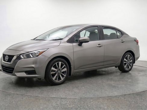 Used 2025 Nissan Versa SV FWD image 3