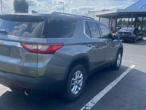 Used 2018 Chevrolet Traverse LT FWD image 5