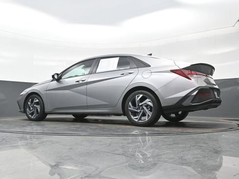Certified 2025 Hyundai Elantra Sport image 27