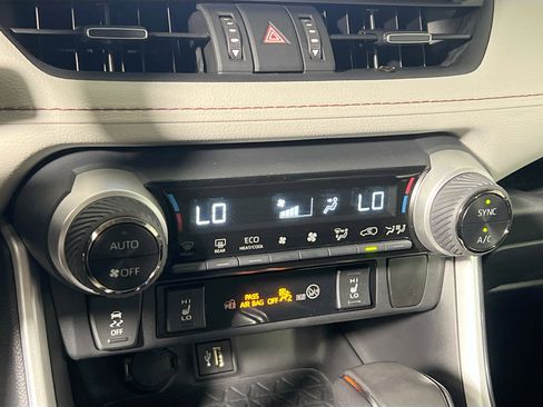 Used 2024 Toyota RAV4 XLE Premium w/ Weather Package AWD/4WD image 27