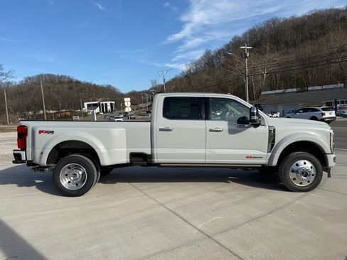 Used 2026 Ford F450 Platinum w/ Platinum Plus Package image 6