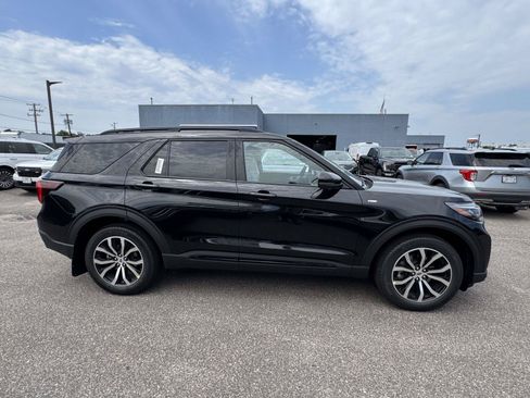 New 2026 Ford Explorer ST-Line AWD/4WD image 6