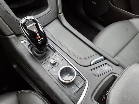 Used 2024 Cadillac XT6 Premium Luxury image 33