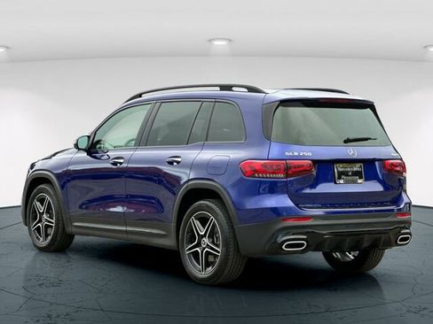 Certified 2023 Mercedes-Benz GLB 250 4MATIC image 5