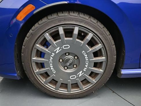 Used 2024 Volkswagen Golf R AWD/4WD image 10