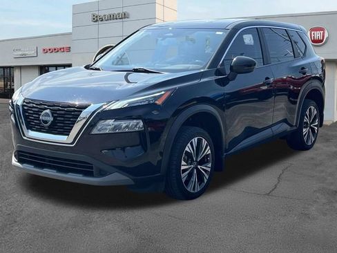 Used 2023 Nissan Rogue SV FWD image 3