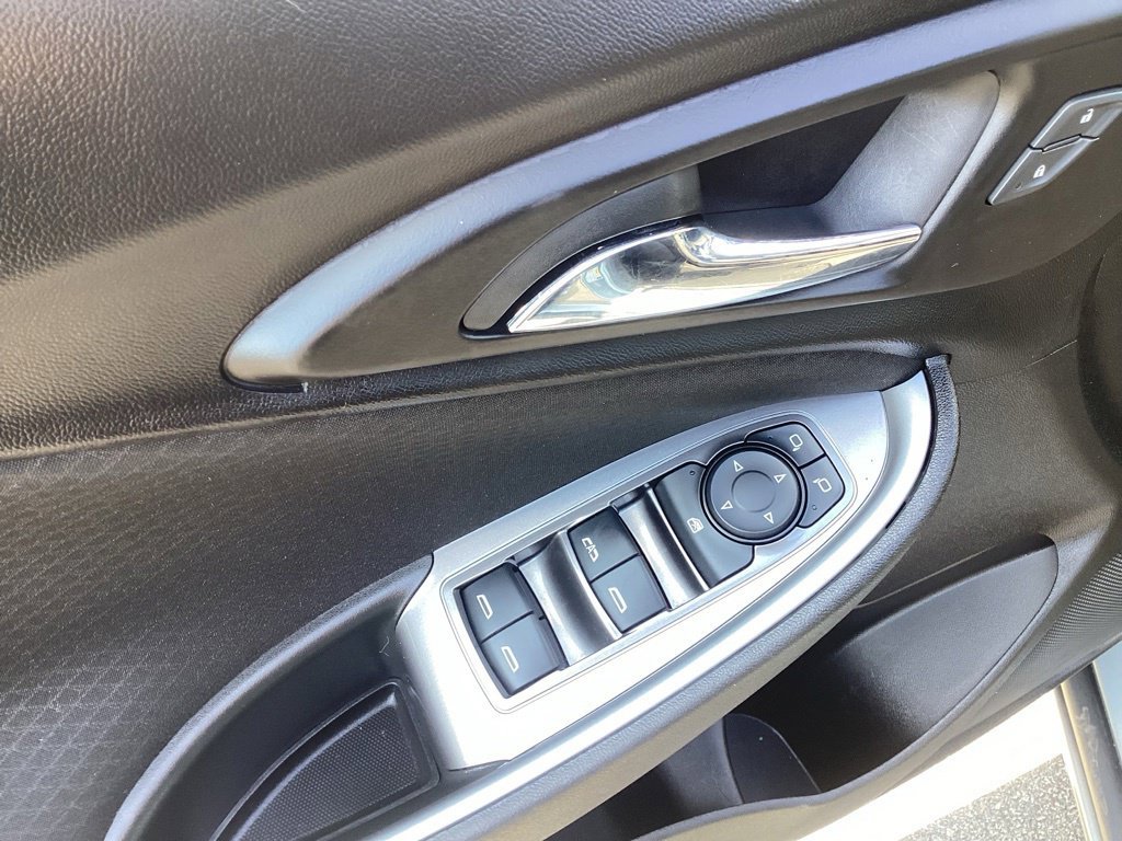 Used 2024 Chevrolet Malibu LT FWD image 10