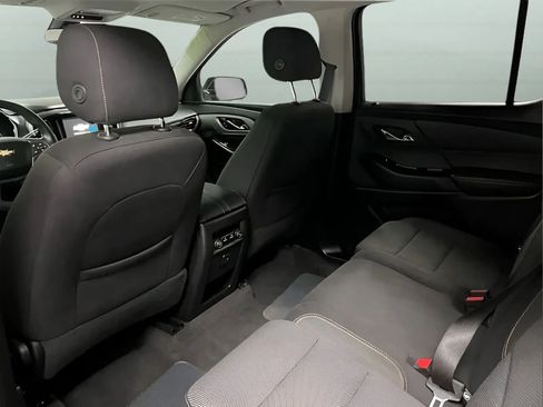 Used 2019 Chevrolet Traverse LS w/ LPO, Blackout Package FWD image 12