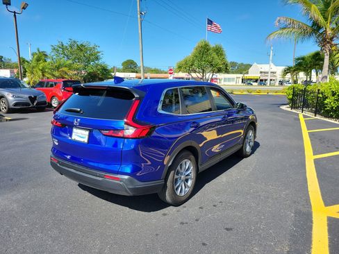 Used 2023 Honda CR-V EX-L image 6