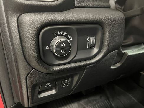 Used 2023 RAM 1500 Big Horn AWD/4WD image 25