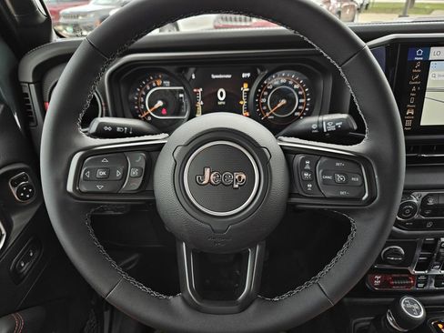 New 2025 Jeep Gladiator Rubicon image 7