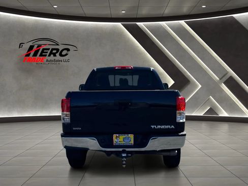 Used 2013 Toyota Tundra 2WD Double Cab w/ Tow Pkg image 8