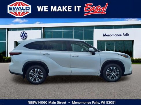 Used 2026 Toyota Highlander XLE AWD/4WD image 8