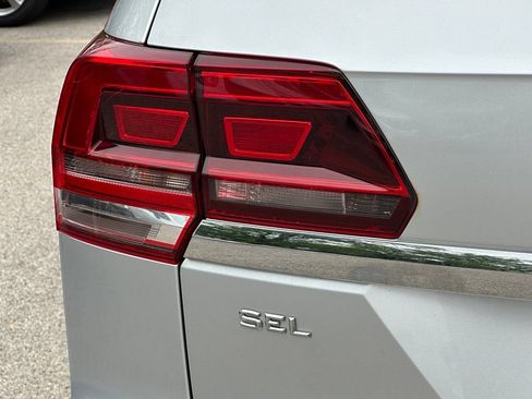 Used 2018 Volkswagen Atlas SEL AWD/4WD image 14