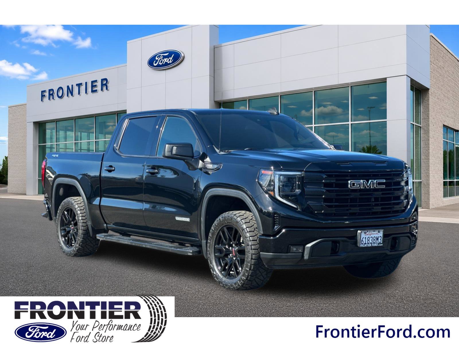 Used 2022 GMC Sierra 1500 Elevation w/ Preferred Package AWD/4WD image 3