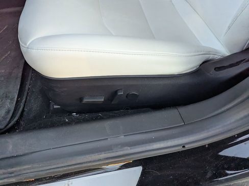 Used 2018 Tesla Model 3 image 21