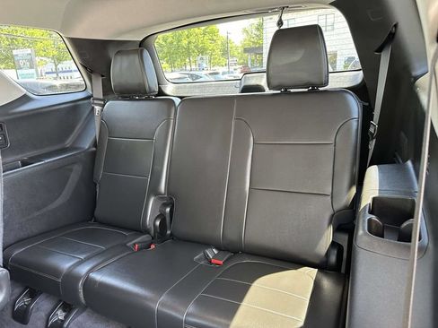 Used 2020 Chevrolet Traverse LT w/ Driver Confidence II Package AWD/4WD image 11