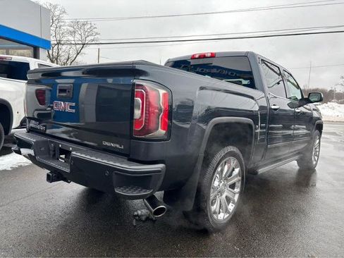 Used 2018 GMC Sierra 1500 Denali w/ Denali Ultimate Package AWD/4WD image 9