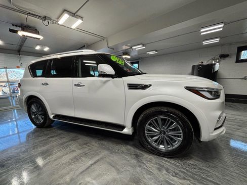 Used 2022 INFINITI QX80 Luxe w/ Cargo Package image 10