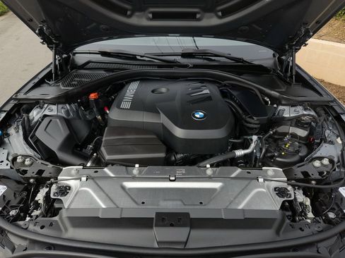 Used 2025 BMW 330i Sedan w/ Convenience Package image 25