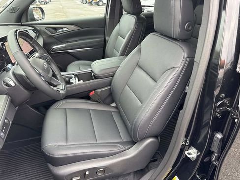 New 2026 Chevrolet Traverse LT w/ Enhanced Driving Package FWD image 27