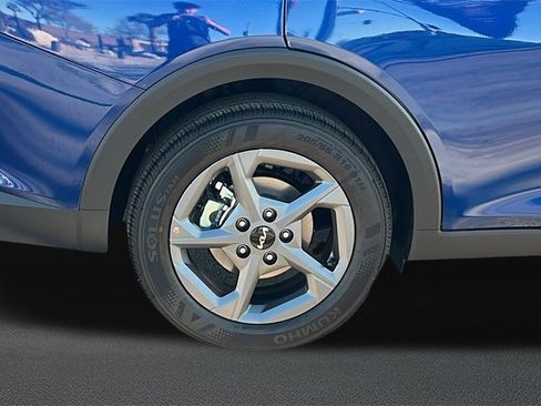 New 2025 Kia K4 LXS image 4