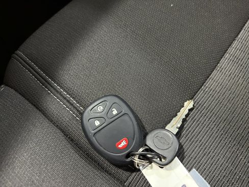 Used 2017 Chevrolet Traverse LT image 26