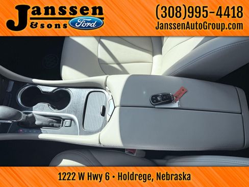 Used 2020 Buick Envision Essence AWD/4WD image 27