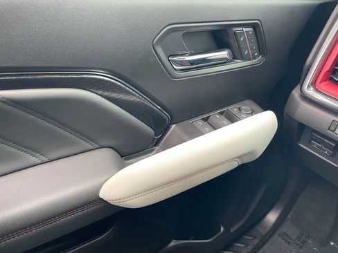 Certified 2024 GMC Canyon AT4X image 19