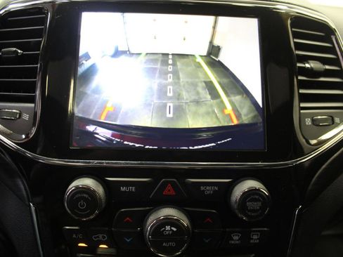 Used 2021 Jeep Grand Cherokee Laredo X AWD/4WD image 16