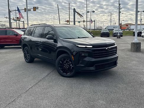 New 2026 Chevrolet Traverse LT w/ Enhanced Driving Package FWD image 2