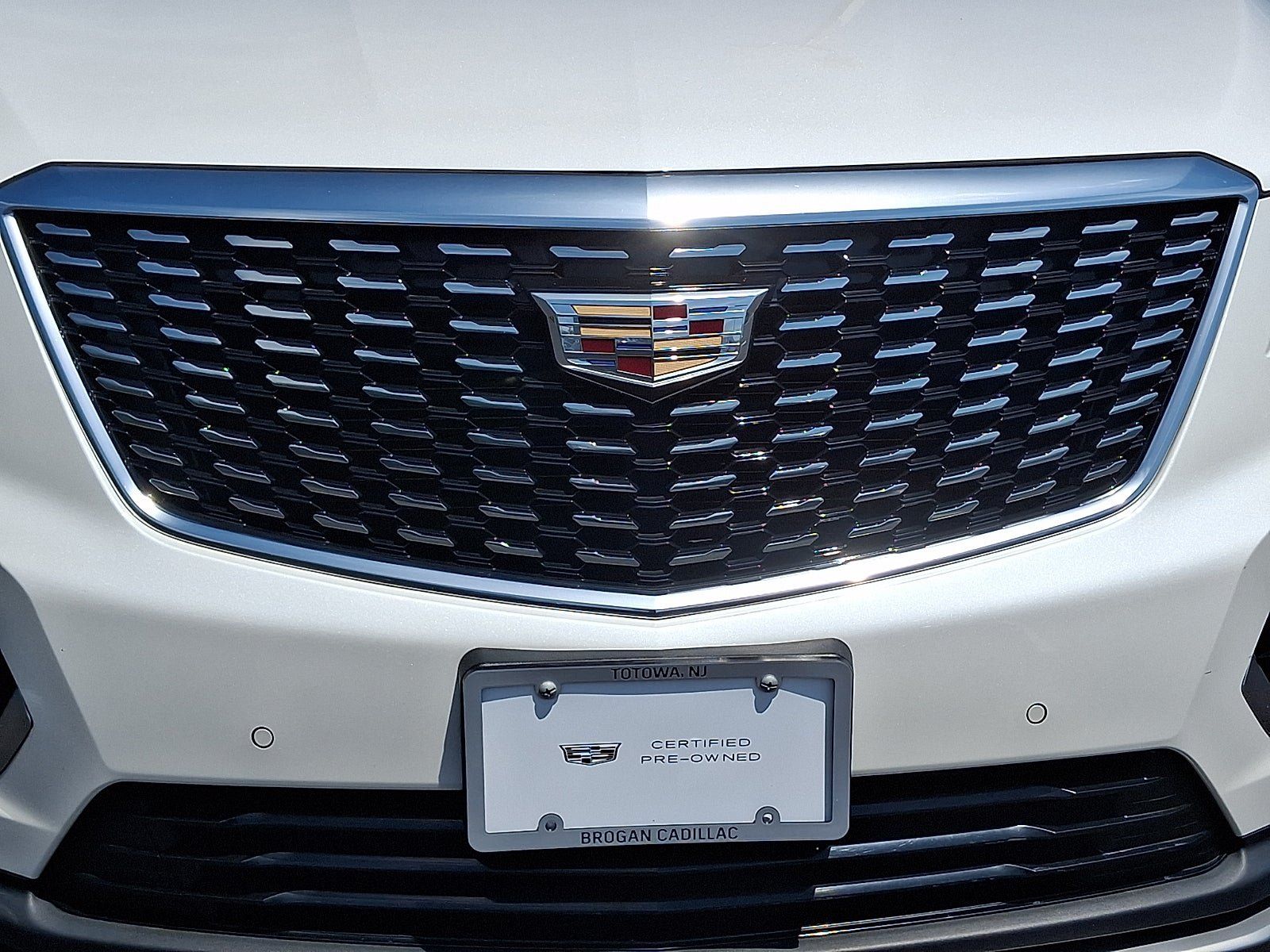 Certified 2022 Cadillac XT5 Premium Luxury AWD/4WD image 9