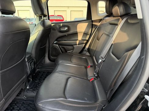 Used 2018 Jeep Compass Limited w/ Navigation Group FWD image 21