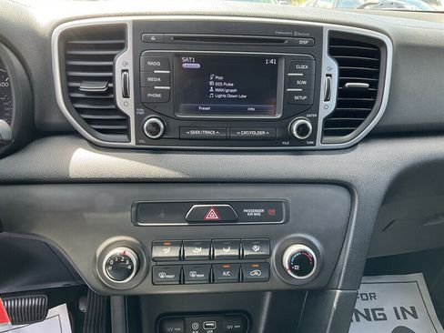 Used 2017 Kia Sportage LX AWD/4WD image 20