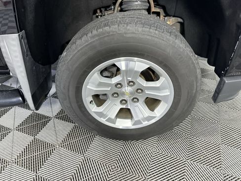 Used 2018 Chevrolet Silverado 1500 LT w/ All Star Edition image 10